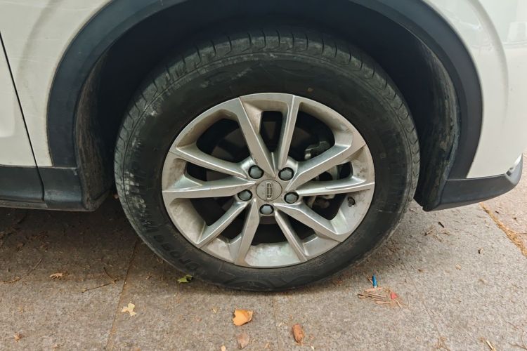 GEELY Coolray 2020 car image #6