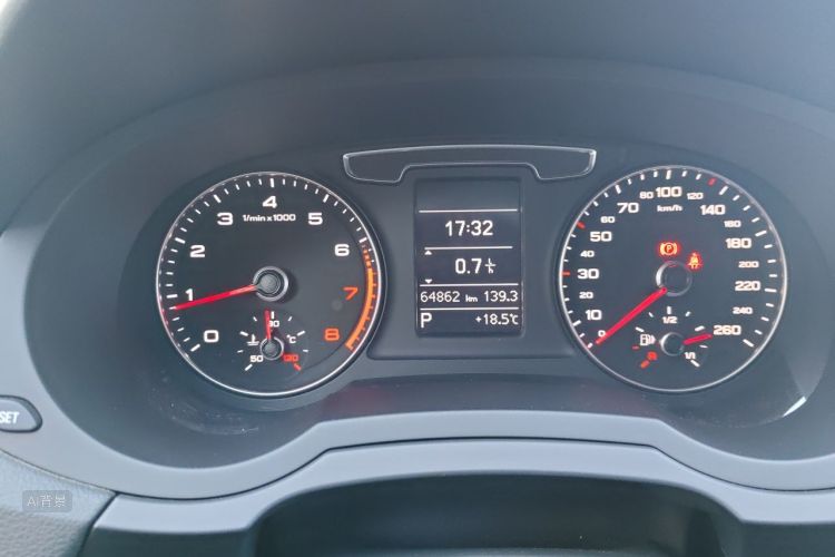 Audi Q3 2018 #14 Audi Q3 2018 car image #14