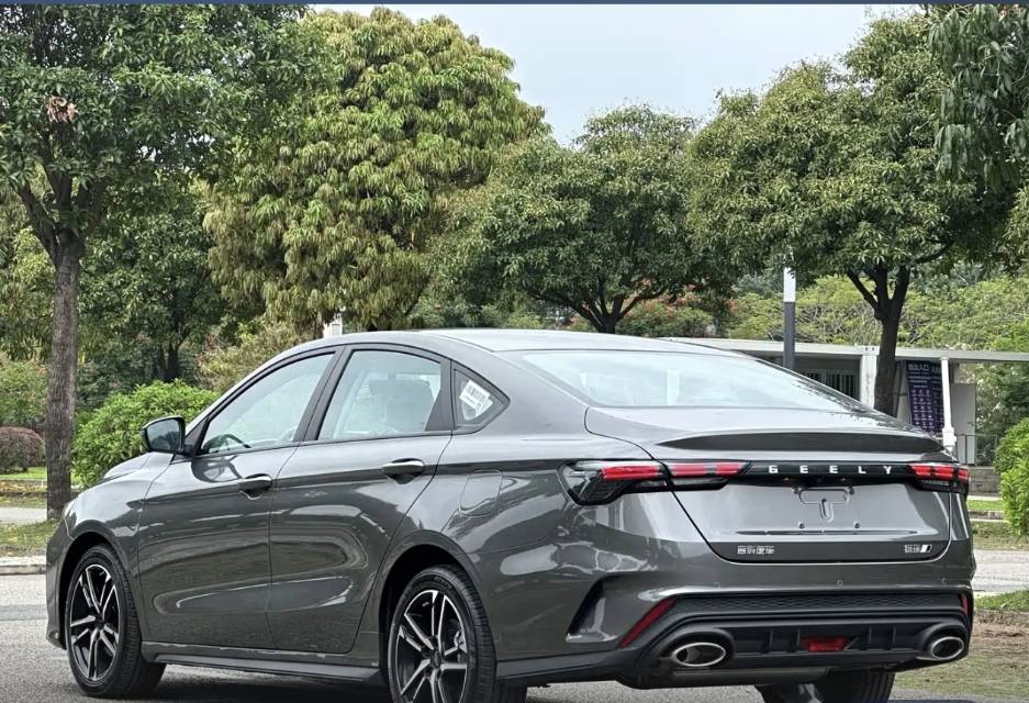 GEELY Binray 2026 car image #5