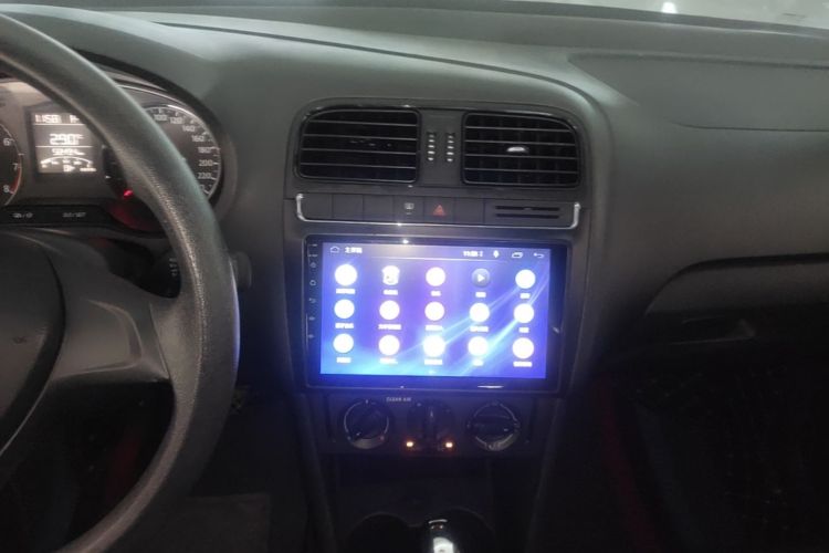 Volkswagen Polo 2018 #13 Volkswagen Polo 2018 car image #13