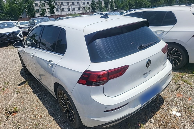 Volkswagen Golf 2024 #5 Volkswagen Golf 2024 car image #5