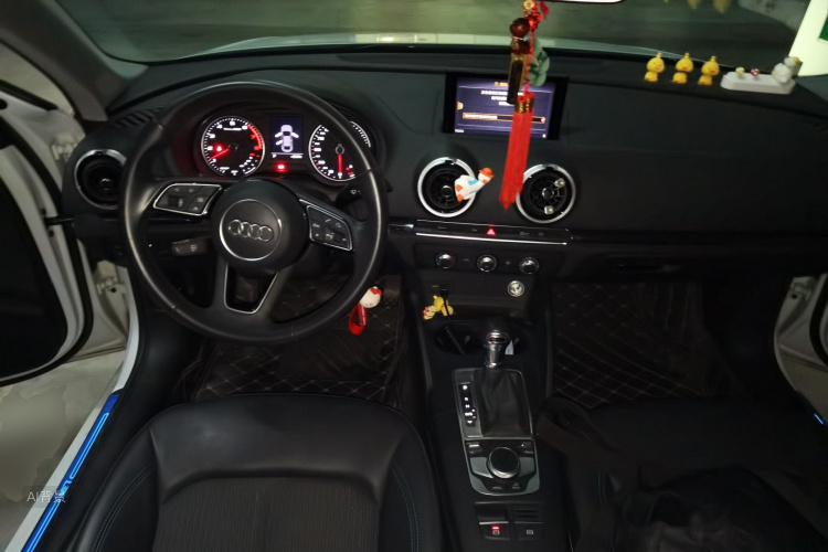 Audi A3 2020 car image #11