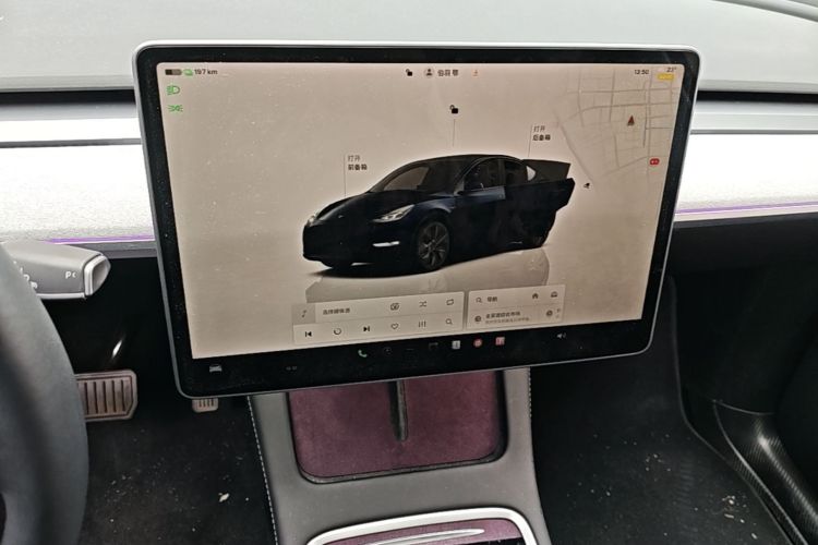 Tesla Model Y 2024 #13 Tesla Model Y 2024 car image #13