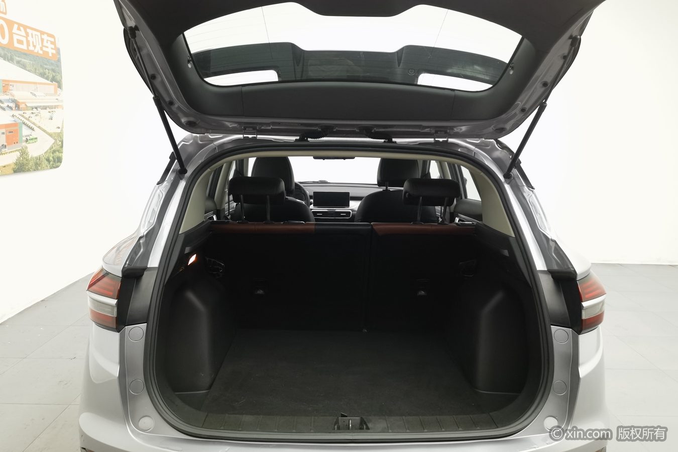 GEELY Coolray 2021 صورة سيارة #17