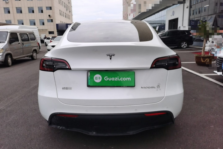 Tesla Model Y 2021 #6 Tesla Model Y 2021 car image #6