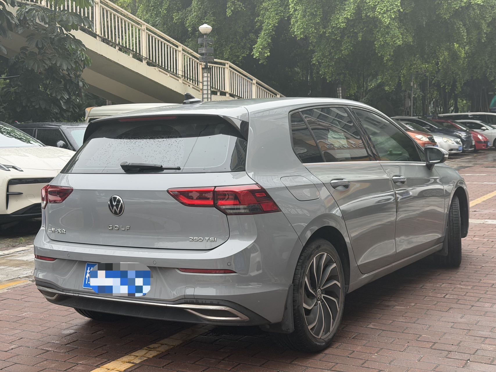Volkswagen Golf 2022 car image #11