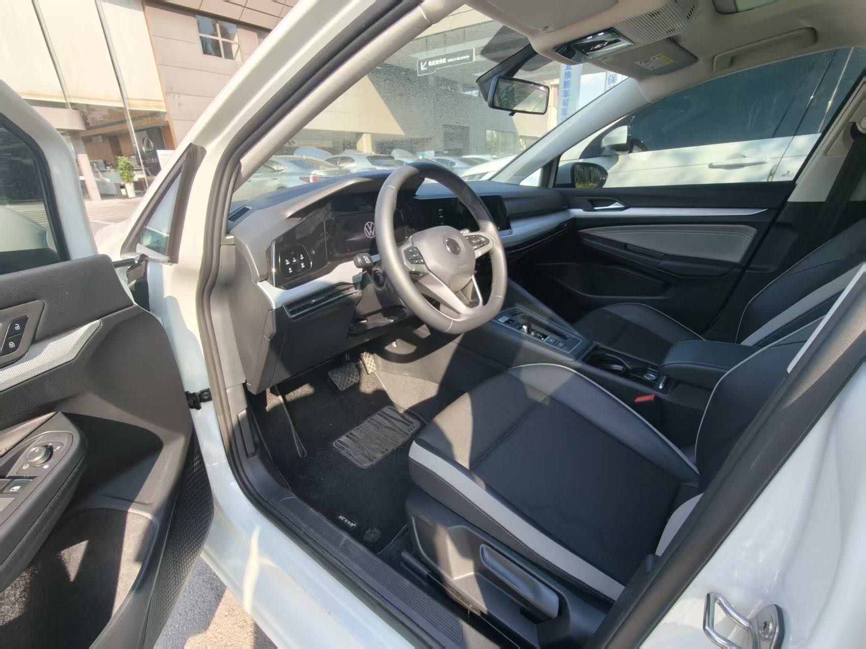 Volkswagen Golf 2022 #4 Volkswagen Golf 2022 car image #4