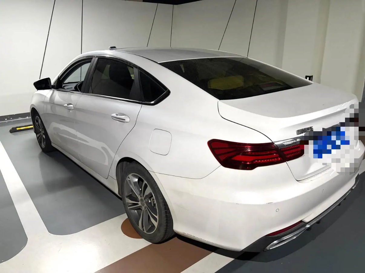 GEELY Binray 2019 car image #4