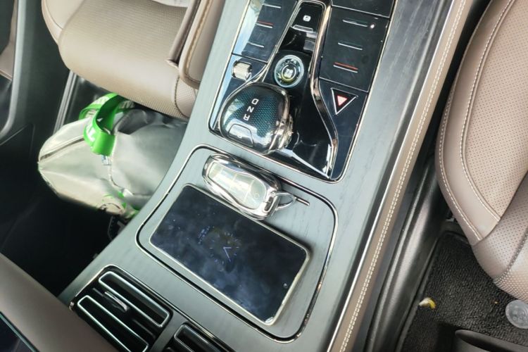 BYD Han 2023 image de voiture #9