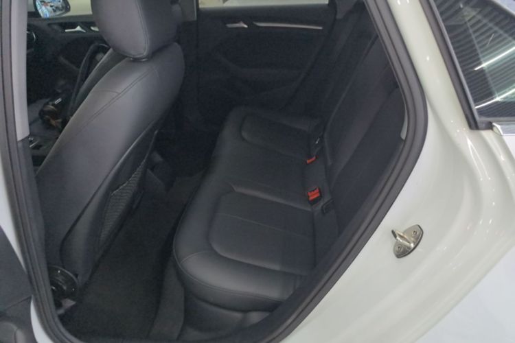 Audi A3 2019 image de voiture #17