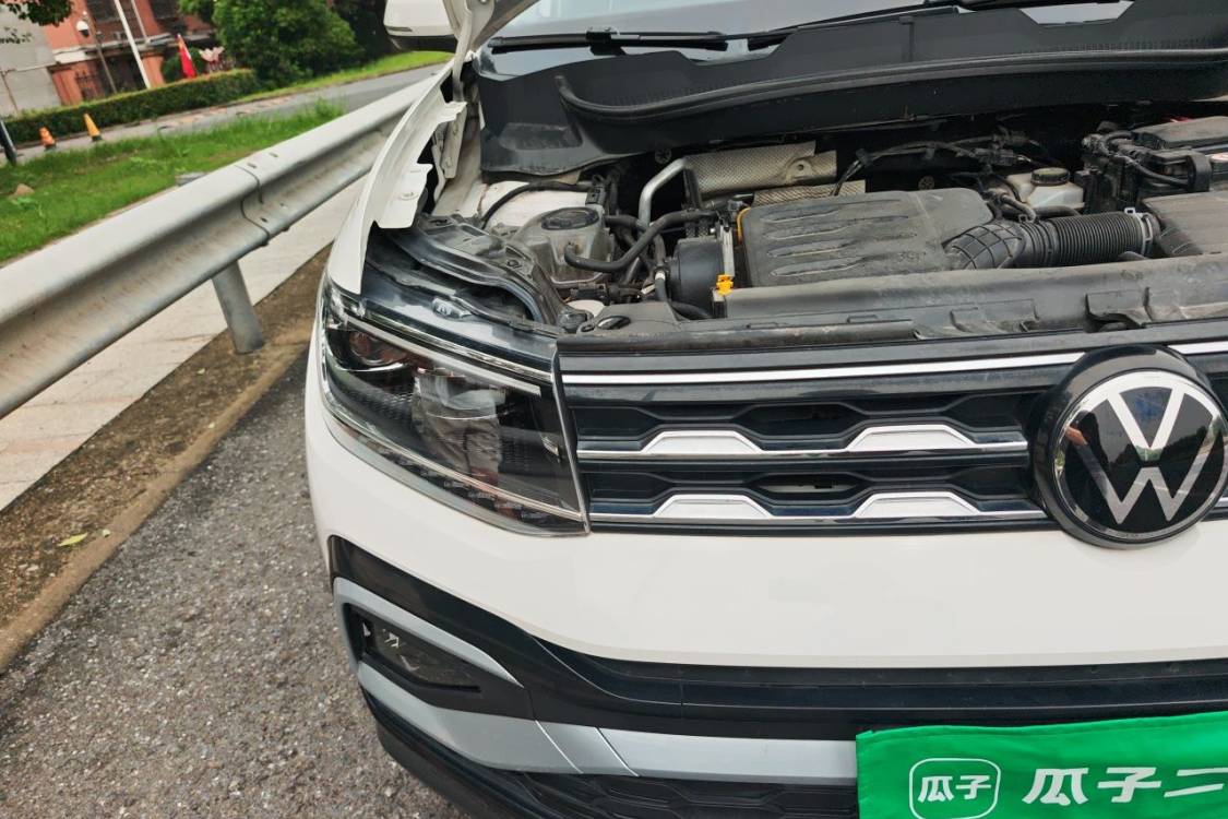 Volkswagen T-Cross 2022 car image #7