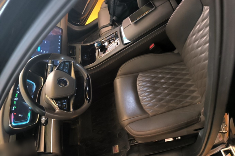 BYD Han 2021 car image #15