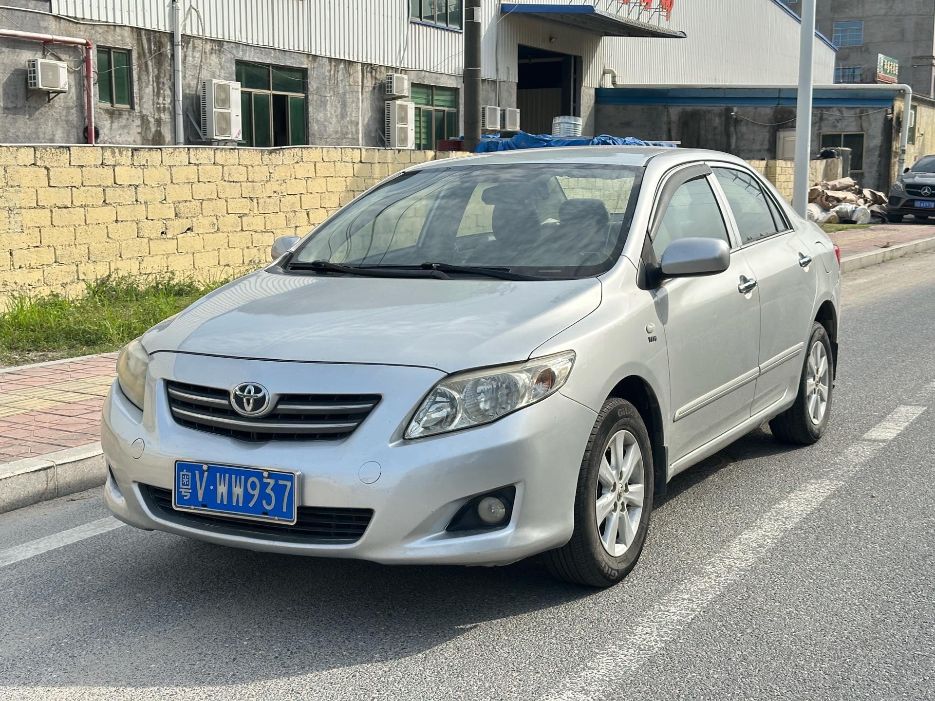 Toyota Corolla 2010 car image 