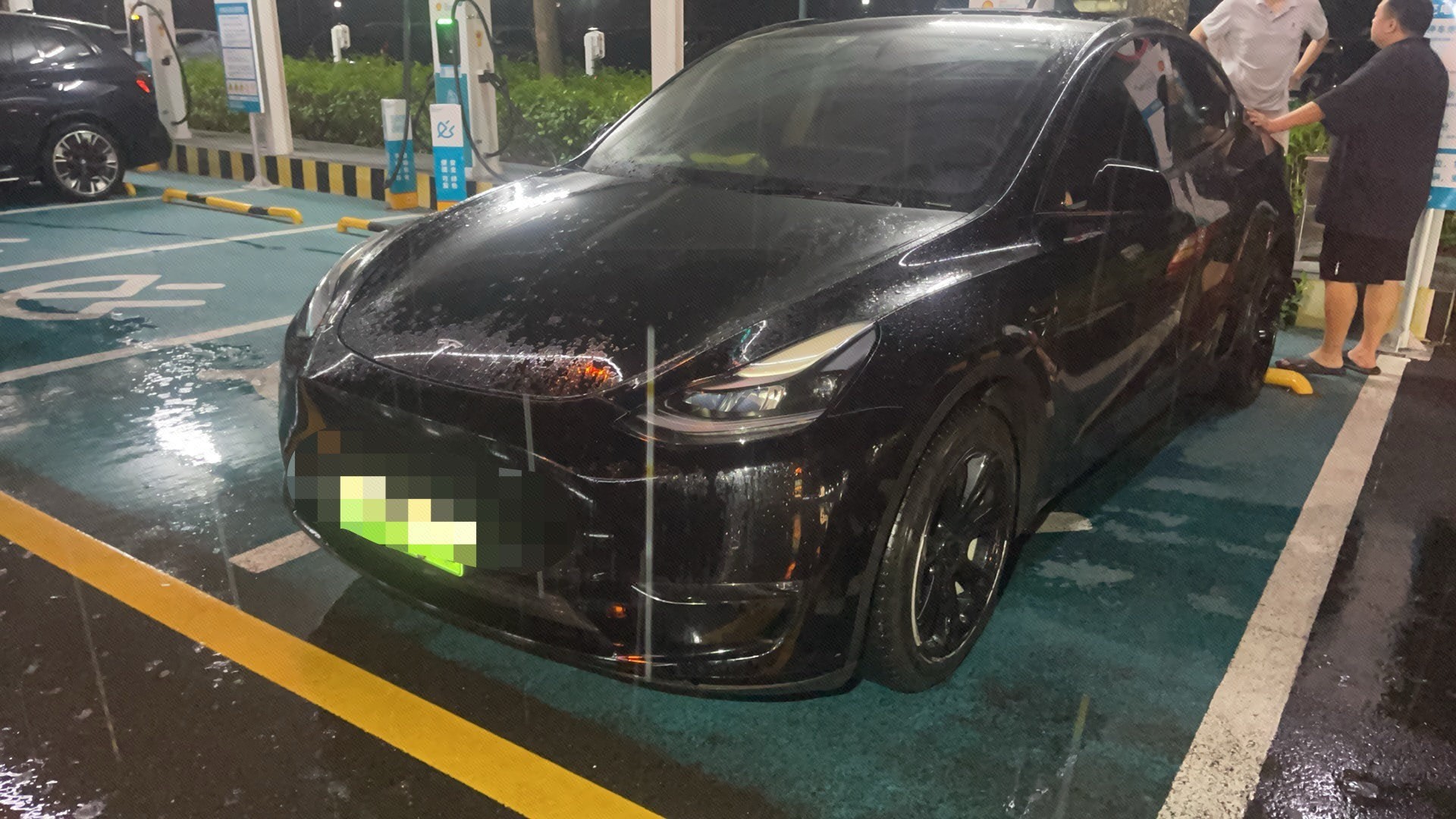 Tesla Model Y 2021 car image 