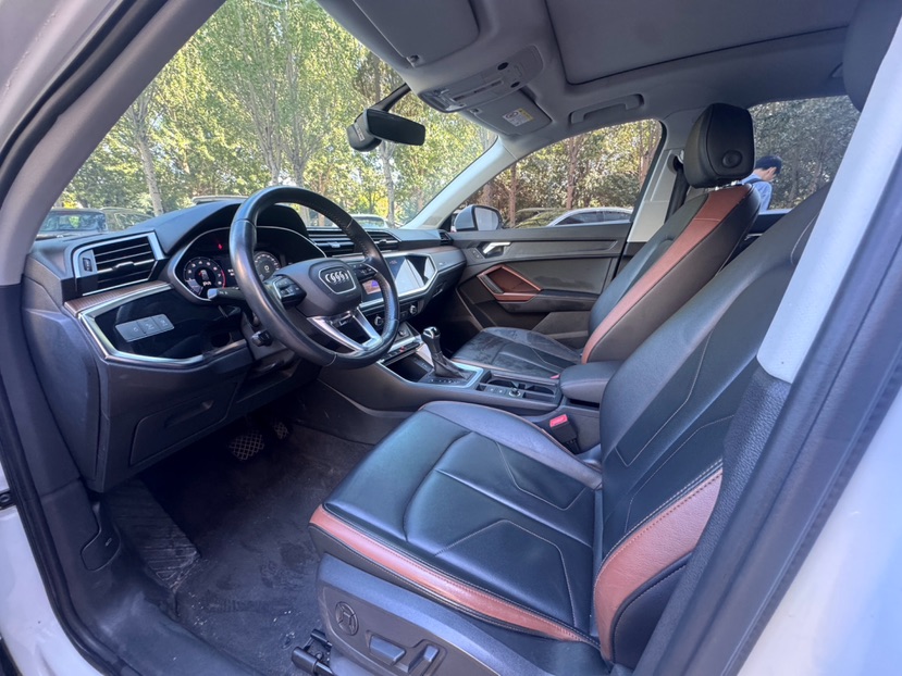 Audi Q3 2020 car image #7