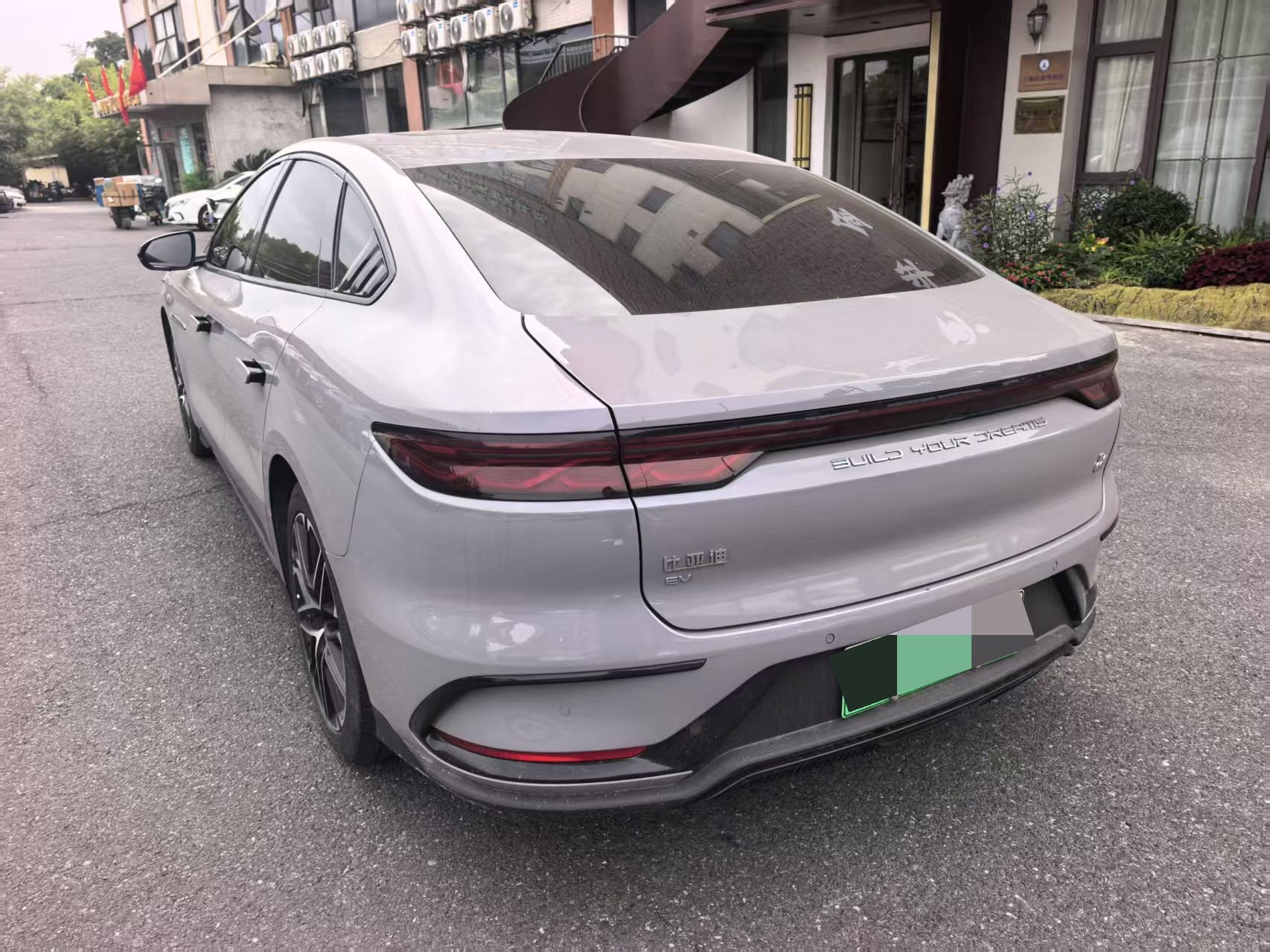 BYD Han 2024 car image #2