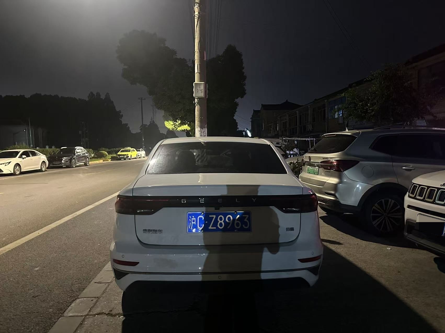 GEELY Emgrand 2023 immagine di auto #4