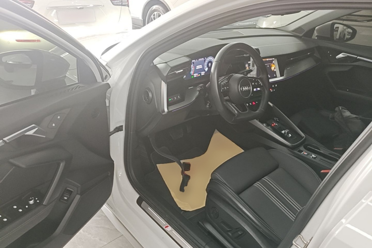 Audi A3 2024 #16 Audi A3 2024 صورة سيارة #16