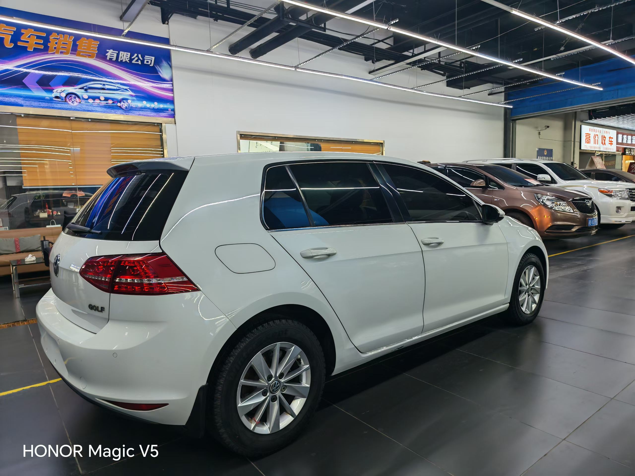 Volkswagen Golf 2015 car image #8