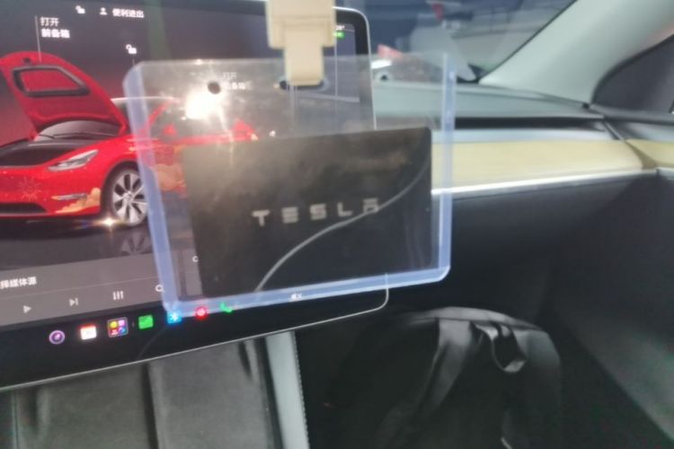 Tesla Model Y 2023 #9 Tesla Model Y 2023 car image #9