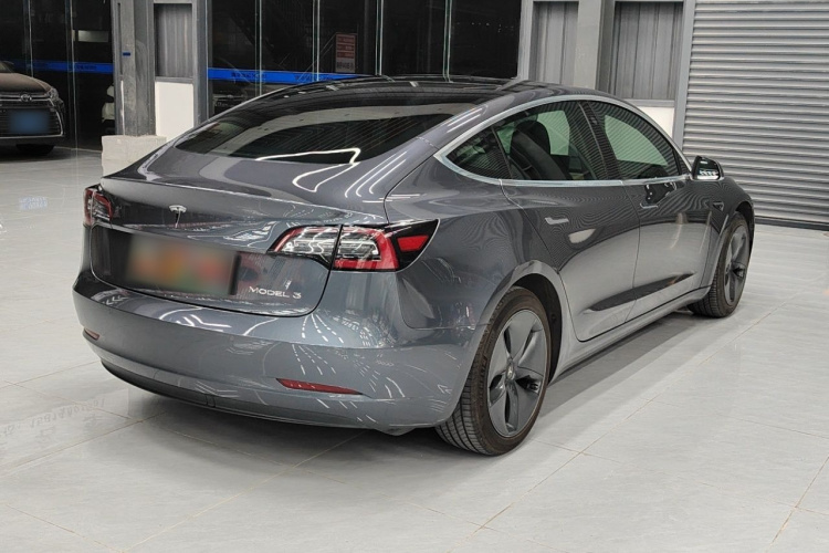Tesla Model 3 2020 car image #5