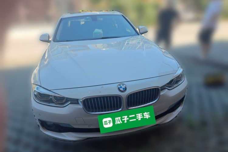 BMW 3 Series 2017 #3 BMW 3 Series 2017 car image #3