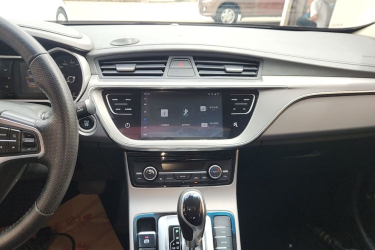 GEELY Emgrand GL 2019 immagine di auto #13