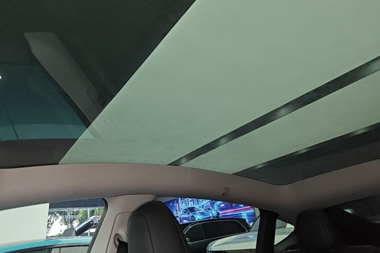 Tesla Model Y 2024 #18 Tesla Model Y 2024 car image #18