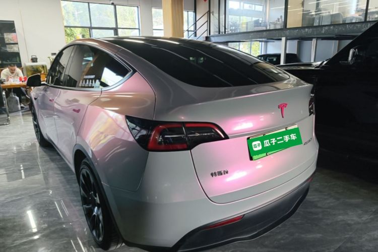 Tesla Model Y 2022 car image #5