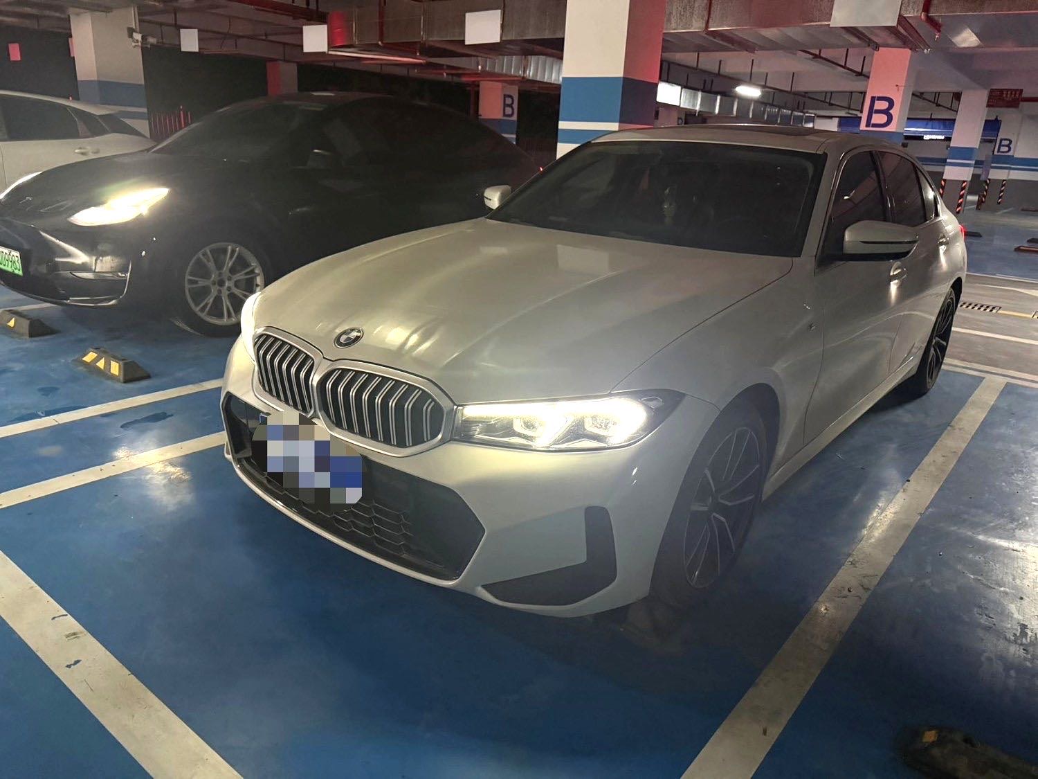 BMW 3 Series 2023 car image 