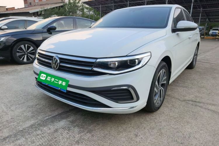 Volkswagen Bora 2025 car image #2