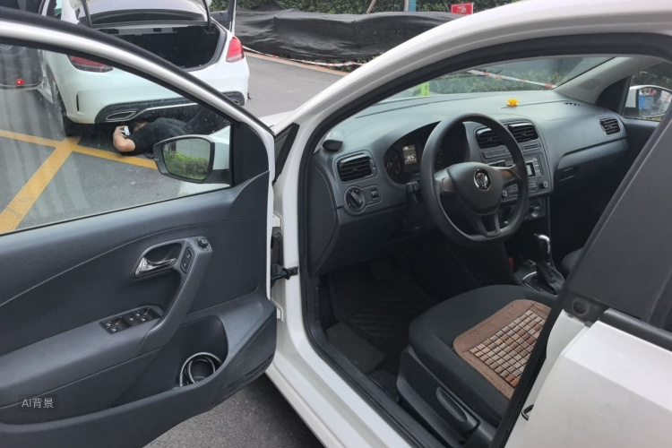 Volkswagen Polo 2017 #18 Volkswagen Polo 2017 car image #18