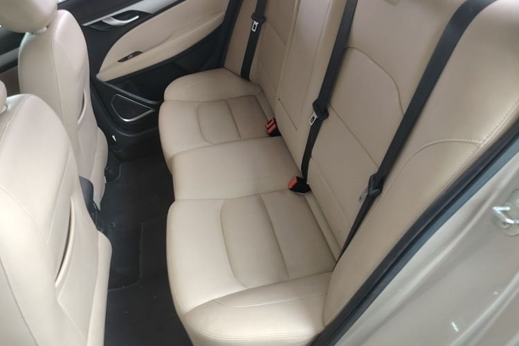 GEELY Emgrand 2018 #17 GEELY Emgrand 2018 car image #17