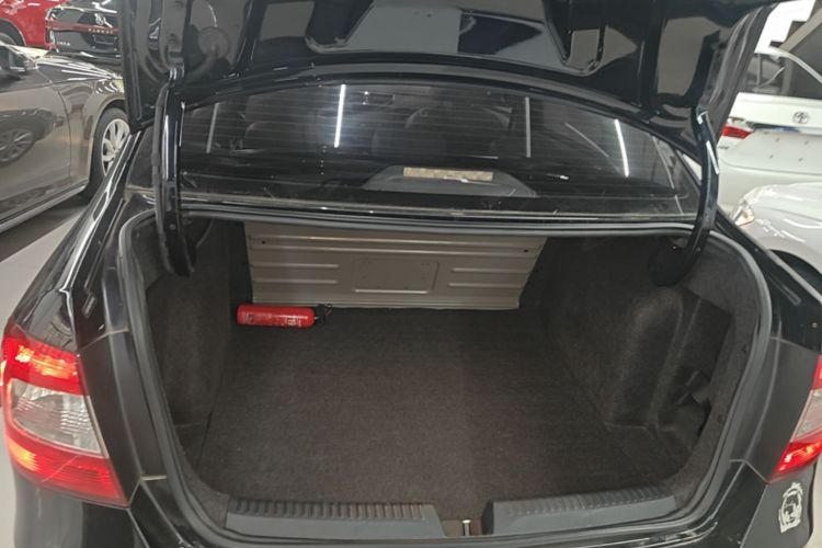 Skoda Rapid 2016 #19 Skoda Rapid 2016 car image #19