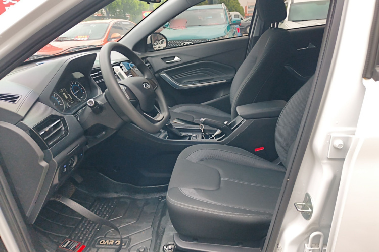 Chery Tiggo 3x 2024 car image #26