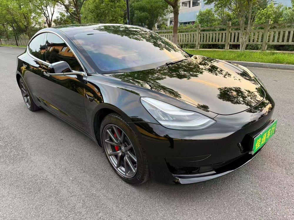 Tesla Model 3 2020 car image #3