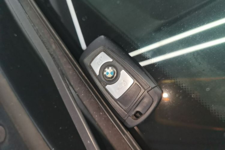 BMW 3 Series GT 2016 car image #14