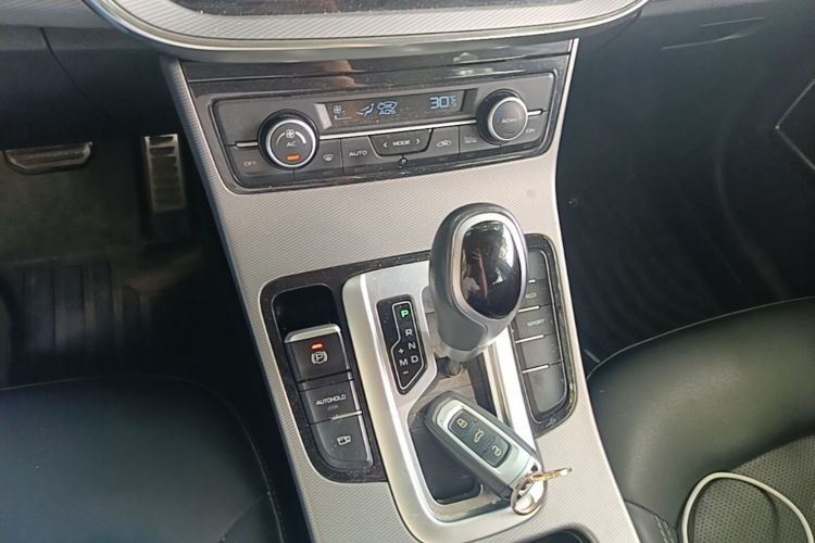 GEELY Emgrand GS 2019 #14 GEELY Emgrand GS 2019 car image #14