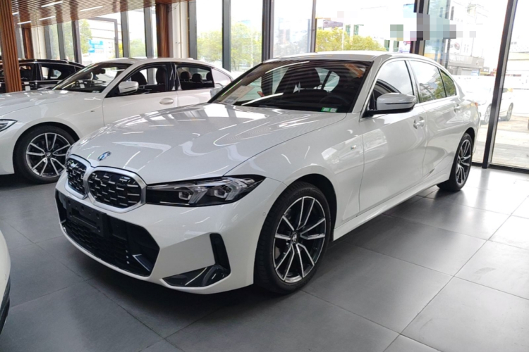 BMW 3 Series 2023 car image #2