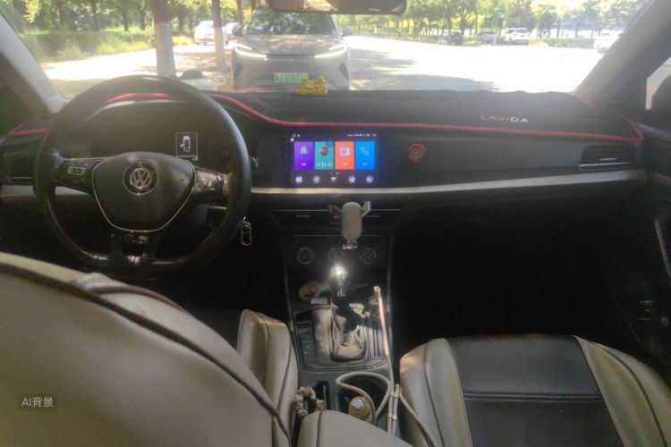 Volkswagen Lavida 2020 car image #11