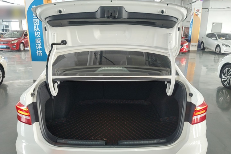 Volkswagen Lavida 2019 car image #21