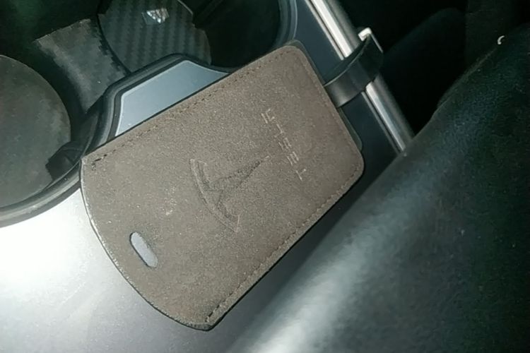 Tesla Model Y 2023 #9 Tesla Model Y 2023 car image #9