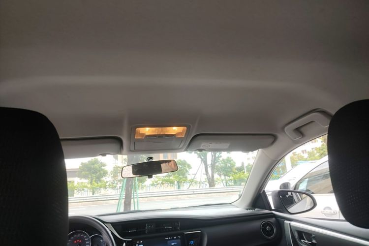 Toyota Corolla 2017 car image #18