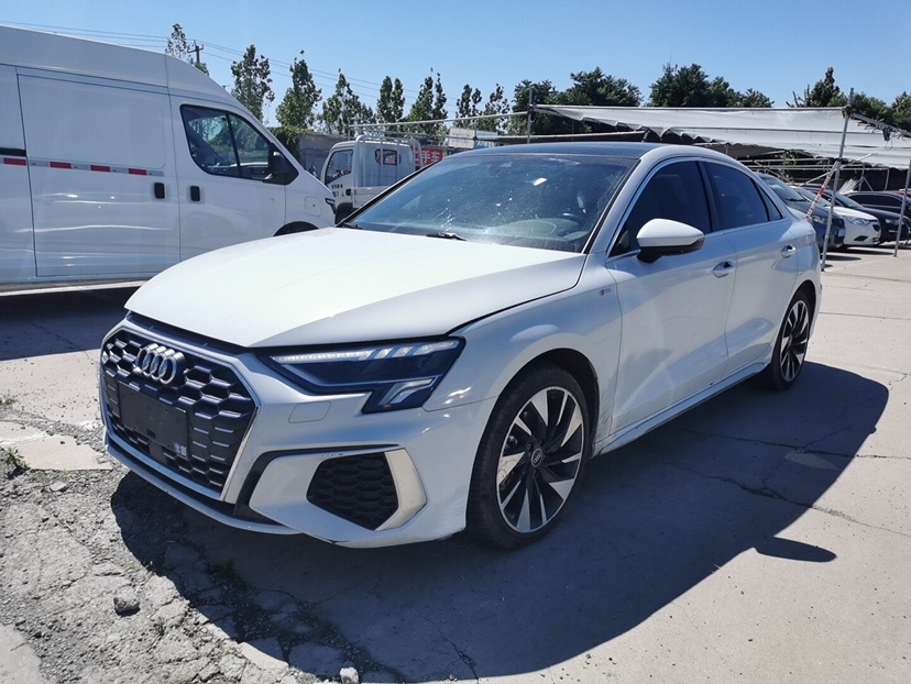 Audi A3 2023 immagine di auto 