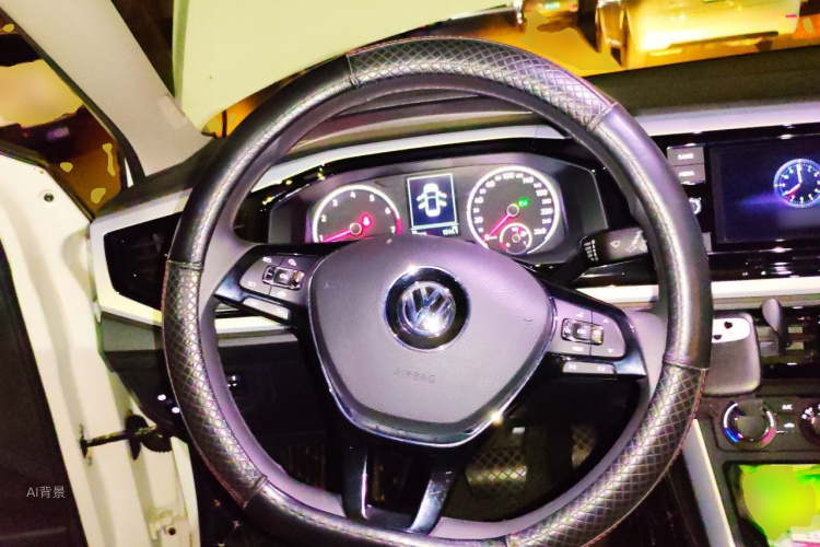 Volkswagen Polo 2020 car image #12