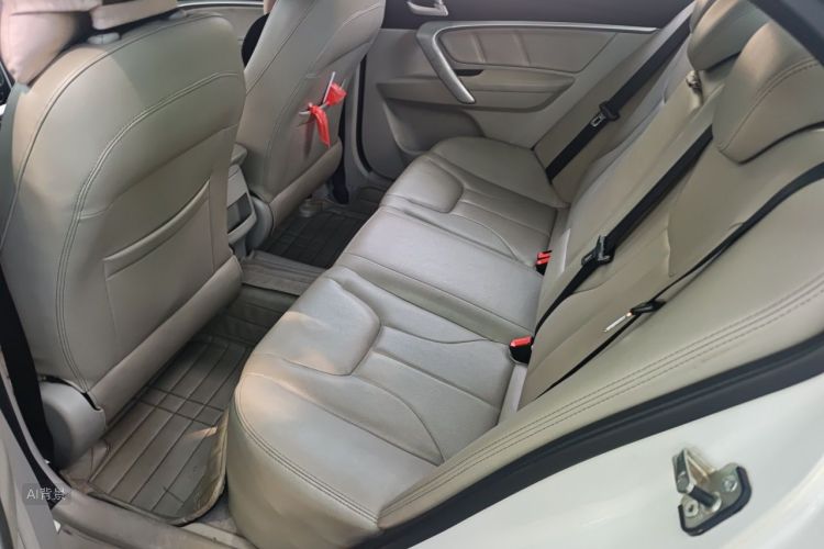 GEELY Emgrand 2016 image de voiture #19