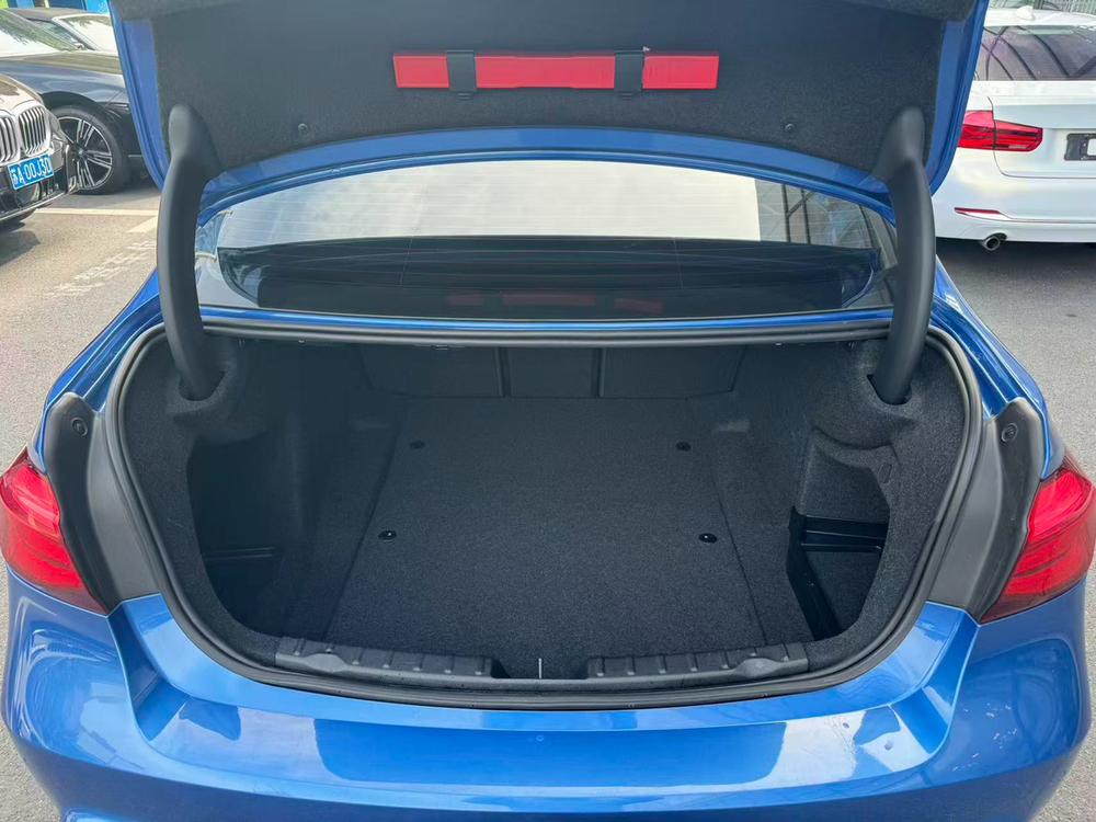BMW 3 Series 2019 #18 BMW 3 Series 2019 car image #18