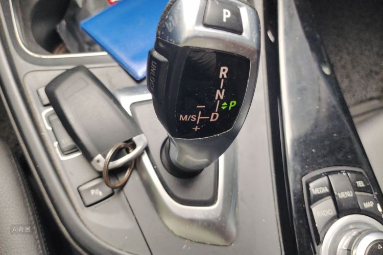 BMW 3 Series 2016 immagine di auto #16