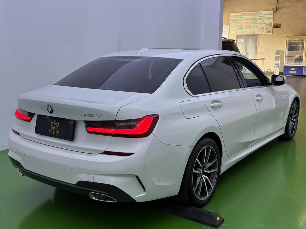 BMW 3 Series 2019 #6 BMW 3 Series 2019 imagem de carro #6