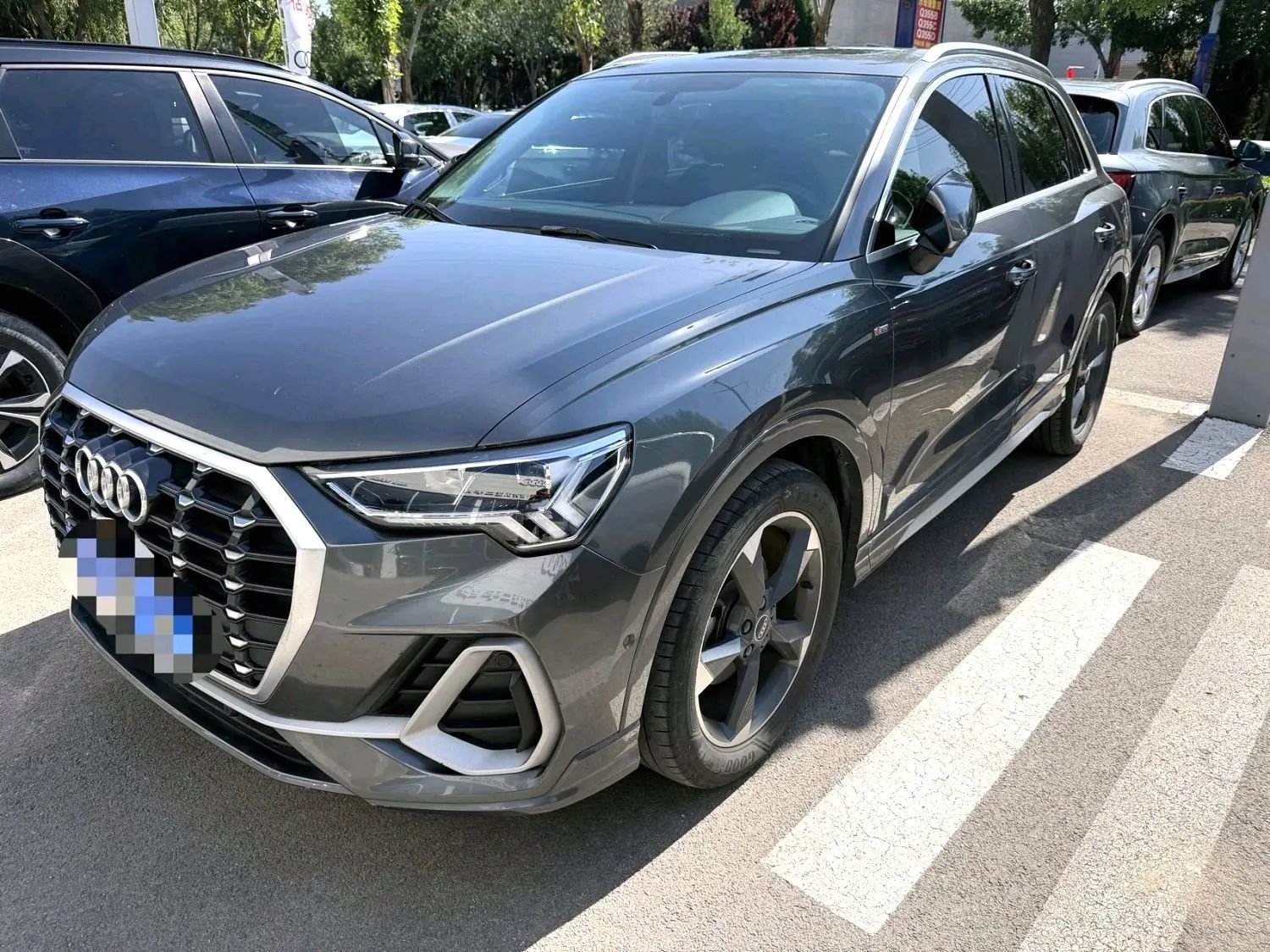 Audi Q3 2022 Audi Q3 2022 immagine di auto